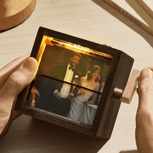 Hand-Cranked Flipbook Machine – Create Animated Memories - Customise Now