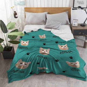 Personalized Cat Photo Blanket – Soft Mink Wool with Custom Name & Paw Print Pattern - Customise Now