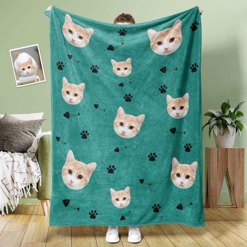 Personalized Cat Photo Blanket – Soft Mink Wool with Adorable Paw & Fishbone Pattern - Customise Now